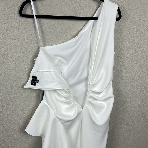 NWT Xscape One Shoulder Ruffle Scuba Crepe Gown White Wedding Sz 4 - Picture 6 of 14